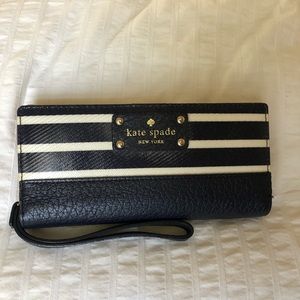 KATE SPADE long wallet with zip coin pouch